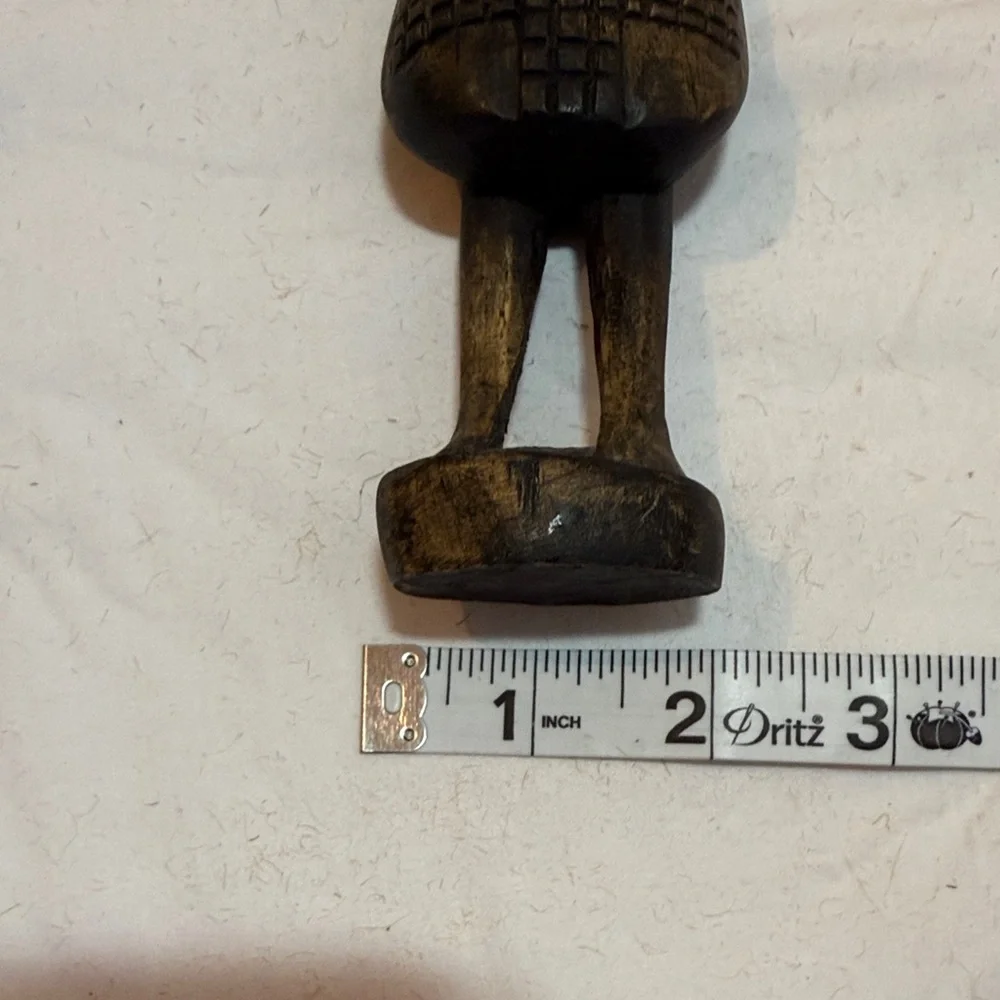 Rustic Brown Tribal wooden Art Sculpture from Ghana - Picture 7 of 8